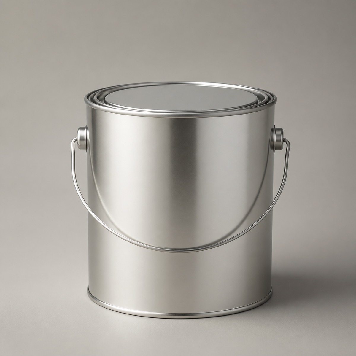 Plain paint can