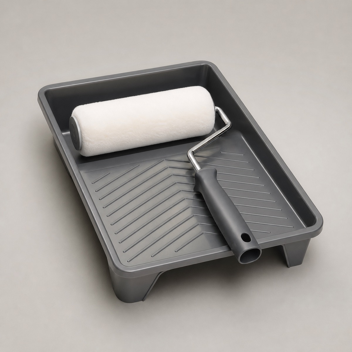 Paint roller and tray